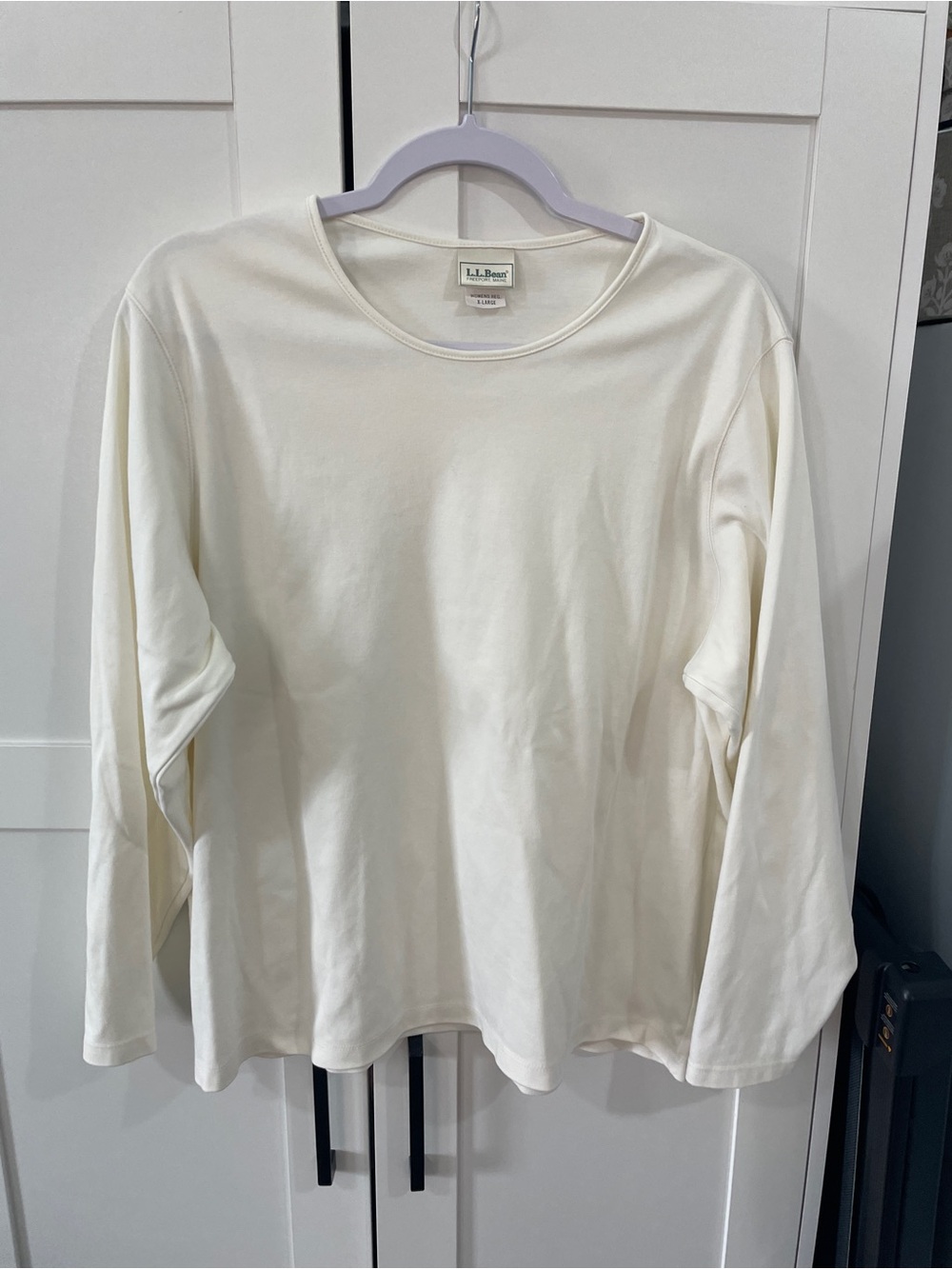 Vintage L.L. Bean Made in USA Women's Long-Sleeve Crewneck Top in Cream XL